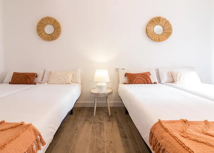 Center Flat Holidays Center شقة مالقة