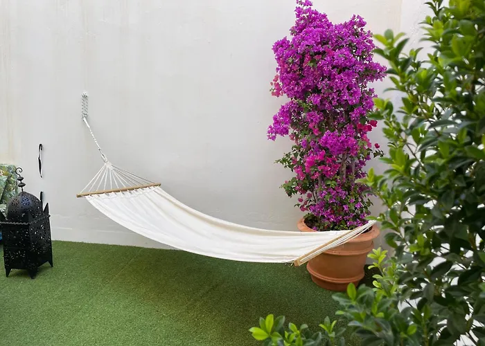 Center Flat Holidays Center شقة مالقة